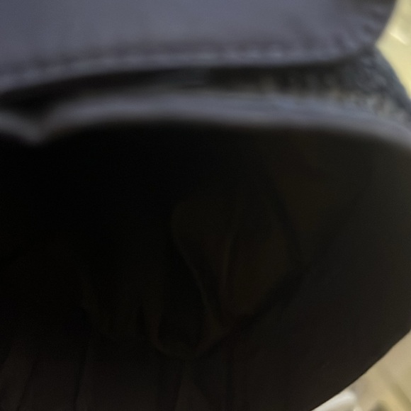 L.L. Bean Men's Primaloft Navy jacket. Size XL. Very Good Condition and Warm. - Picture 8 of 16